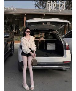 Áo Kiểu Nữ Trắng Ren Cổ Bèo – Blouse Tay Dài Thanh Lịch Phong Cách Tiểu Thư
