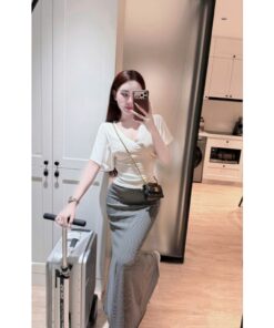 Set Áo Thun Tim Form Rộng Hoạt Hình Phối Chân Váy Dài Đuôi Cá Kẻ – Outfit Năng Động, Trẻ Trung