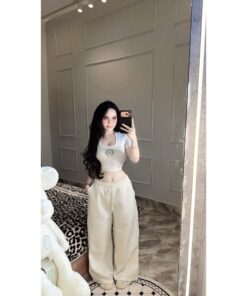 Set Croptop Ôm Body + Quần Ống Rộng Thể Thao – Năng Động, Tôn Dáng Chuẩn Trend
