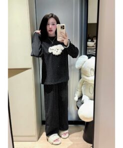 Bộ Đồ Ngủ Nữ Pijama Dài Tay Chấm Bi – Chất Cotton Mềm Mịn, Form Rộng Dễ Thương