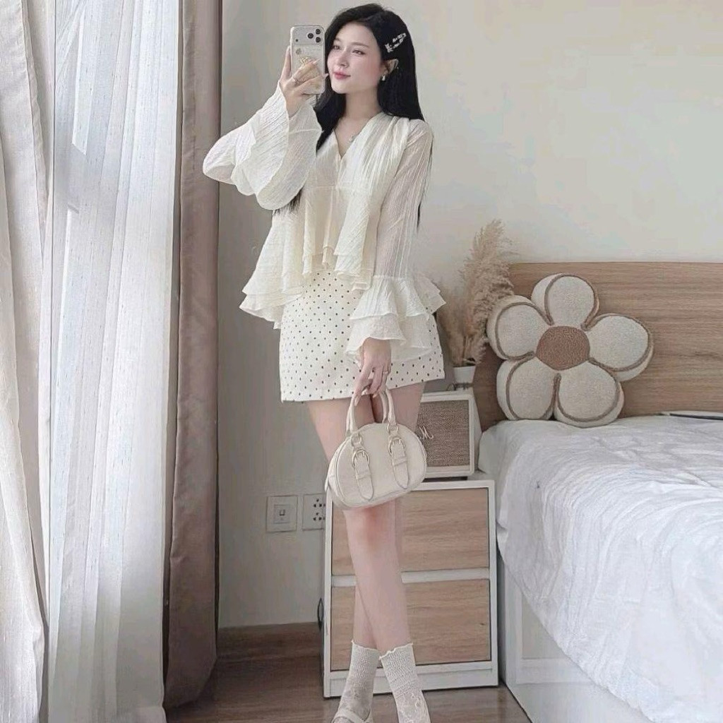 Set Áo Nữ Cổ V Phối Bèo Tay Chất Tơ Giấy Mềm Mại Kèm Chân Váy Bi, Bộ Áo Váy Nữ Đi Chơi
