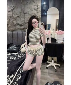 Sét bộ áo thun cộc tay kẻ sọc cổ tròn dáng Croptop xinh xắn + Quần Đùi tôn dáng cá tính duyên dáng