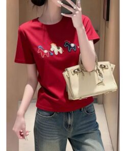 Áo Thun Ngắn Tay Thêu Hình Ngựa Dễ Thương – Chất Cotton Mềm Mịn, Nhiều Màu Trẻ Trung