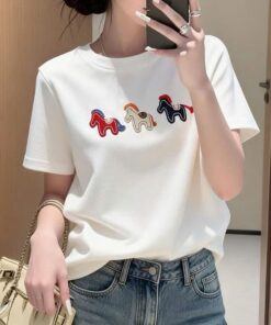 Áo Thun Ngắn Tay Thêu Hình Ngựa Dễ Thương – Chất Cotton Mềm Mịn, Nhiều Màu Trẻ Trung