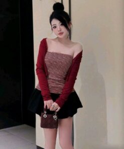Set Áo Cadigan Đỏ Kèm Quây Kẻ Mix Chân Váy Đen Xinh, Bộ Nữ Đi Chơi, Set Đồ Nữ Top Women