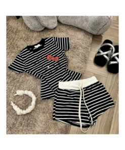 Set Bộ Nữ Áo Croptop Ôm Dáng Kẻ Sọc In Kitty Phối Quần Short Lưng Cao Siêu Tôn Dáng