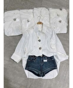 Áo Sơ Mi Nữ Đính Charm To Cá Tính – Thanh Lịch Pha Chút Điệu Đà, Dễ Mix Mọi Outfit