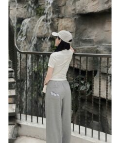 Set Áo Thun Ôm & Quần Suông Ống Rộng In Hình – Set Đồ Nữ Năng Động, Mặc Là Tôn Dáng