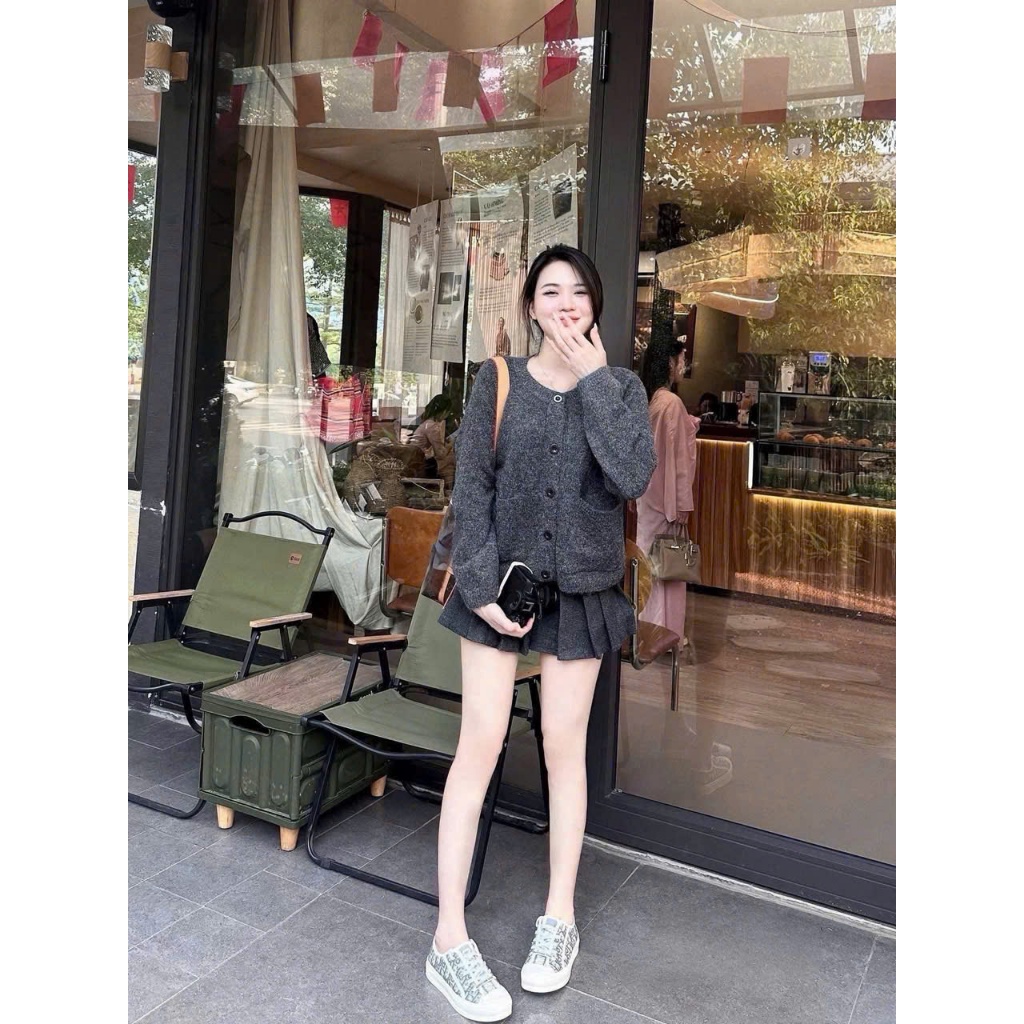 Set Áo Cardigan Len Nữ + Chân Váy Ngắn – Thanh Lịch, Nữ Tính, Chuẩn Hàn Quốc