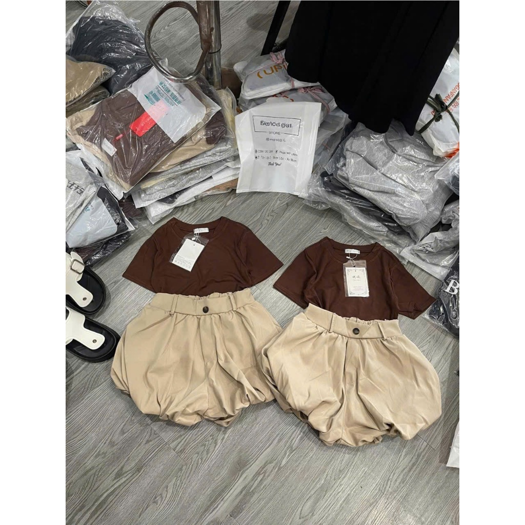 Set Áo Thun Ôm Body Nâu & Quần Short Bí Cạp Cao – Set Đồ Nữ Trẻ Trung Tôn Dáng