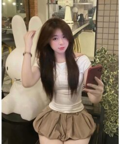 Set Áo Thun Trễ Vai & Quần Short Bí Cạp Cao – Set Đồ Nữ Tôn Dáng Trẻ Trung