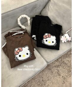 Bộ đồ ngủ nỉ nữ Hello Kitty – Set đồ mặc nhà chấm bi form rộng, mềm ấm, dễ thương