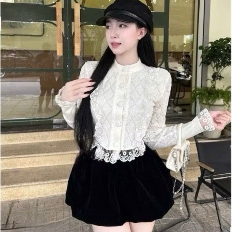 Set Áo Len Tăm Đính Hoa Trẻ Trung Năng Động Kèm Quần Nhung Bí Siêu Đẹp