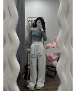 Set Áo Croptop Nâu Cộc Tay Mix Quần Suông Kaki Nâu Hottren Năng Động