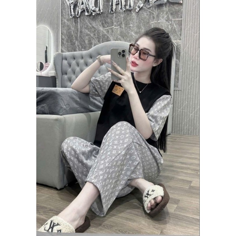 Sét Đồ Nữ, Set Áo Form Thụng - Lựa Chọn Lý Tưởng Cho Những Ngày Dạo Phố