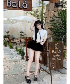 Set Áo Thun Trắng & Quần Short Bí Đen Cạp Chun – Set Đồ Nữ Tôn Dáng Trẻ Trung