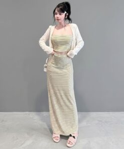 Set 3 Món Áo Khoác Cadigan Kèm Áo Quây Kẻ Mix Chân Váy Kẻ Dáng Dài Nữ