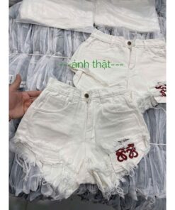 Quần jean đùi rách túi thêu logo chữ đỏ nổi bật thời trang trẻ trung, cá tính , hottrend