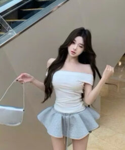Set Áo Trắng Trễ Vai Kèm Mix Chân Váy Xám Tôn Dáng Tự Tin