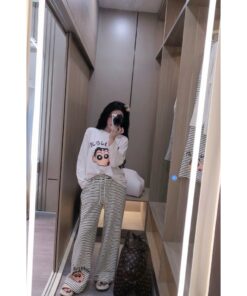 Set Đồ Bộ Nữ Tay Dài Hoạt Hình Shin – Cotton Mềm Mát, Dễ Thương, Mặc Nhà & Đi Chơi