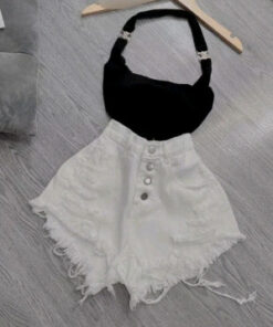 Quần short nữ lưng cao 4 cúc cá tính, quần sooc rách đùi phối nút mẫu mới năng động tự tin