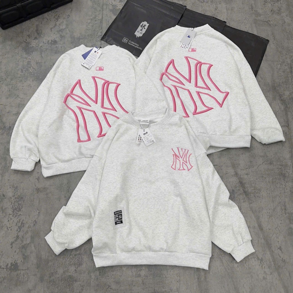 Áo Sweater MLB NY Form Rộng – Logo Hồng Nổi Bật, Chất Nỉ Mềm Phong Cách Streetwear