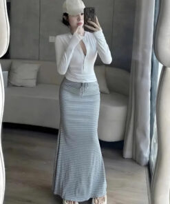 Set Áo Thun Dài Tay Cúc Mĩx Chân Váy Nữ, Set Áo Cổ Trụ Đính Cúc Phối Chân Váy Dáng Dài Tre Trung