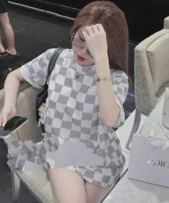 Áo Thun Hoạ Tiết Caro From Thụng Chất Xốp Xịn Xò Hottren