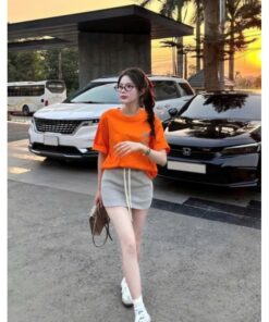 Set 2 Món Áo Thun Dela Tay Lỡ Mix Chân Váy Kiểu Dáng Trẻ Trung Năng Động