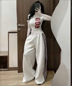 Set Áo Croptop In Chữ Số 000 Kèm Quần Suông Ống Rộng Xinh