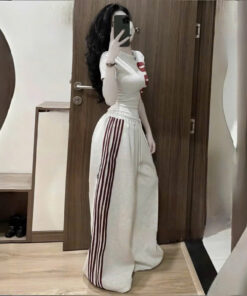 Set Áo Croptop In Chữ Số 000 Kèm Quần Suông Ống Rộng Xinh