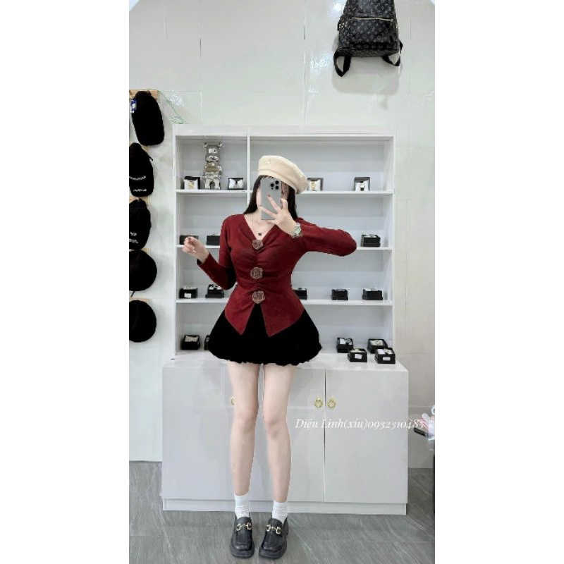 Set Áo Len Dài Tay Gắn 3 Hoa Mix Chân Váy Bí Nhung Xịn Xò Hottren