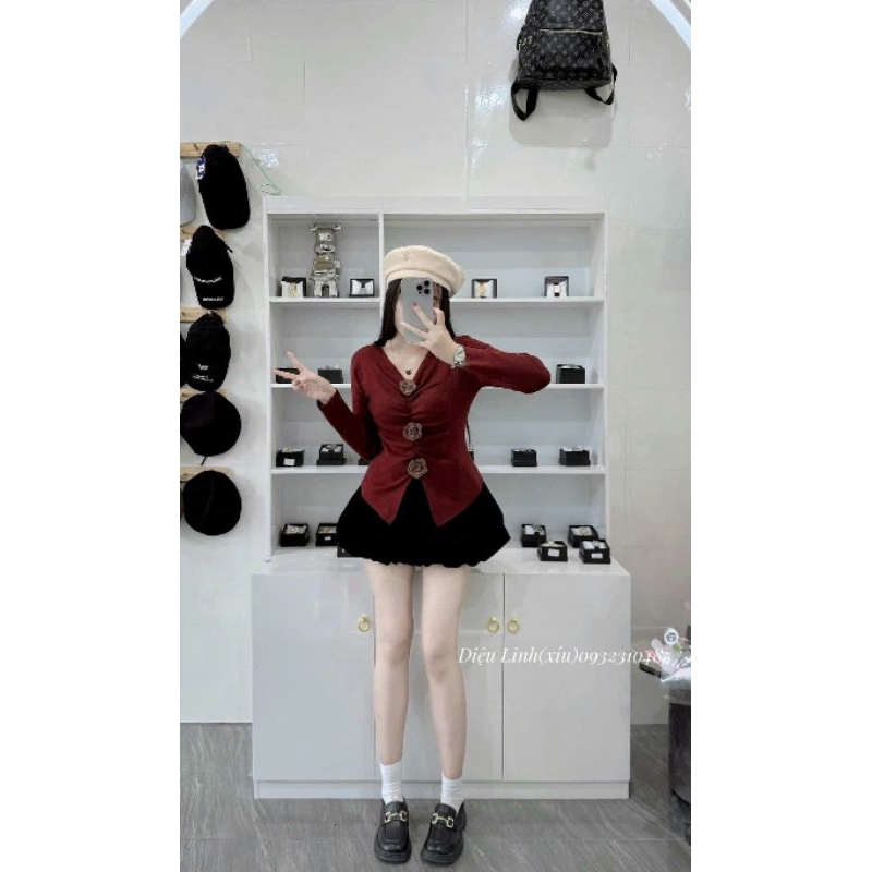 Set Áo Len Dài Tay Gắn 3 Hoa Mix Chân Váy Bí Nhung Xịn Xò Hottren