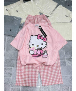 Set Quần Áo Hello Kity Siêu Xinh Màu Sắc Nổi Bật Tạo Nên Nét Riêng Của Bạn