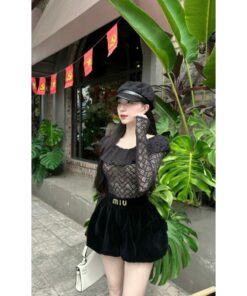 Quần Bí Nhung Gắn Logo Min Vàng Dễ Mix Đồ Siêu Tôn Dáng