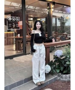 Set Áo Trễ Vai Dài Tay Gắn Hoa Mix Quần Jean Xuông Dây Rút Hottren