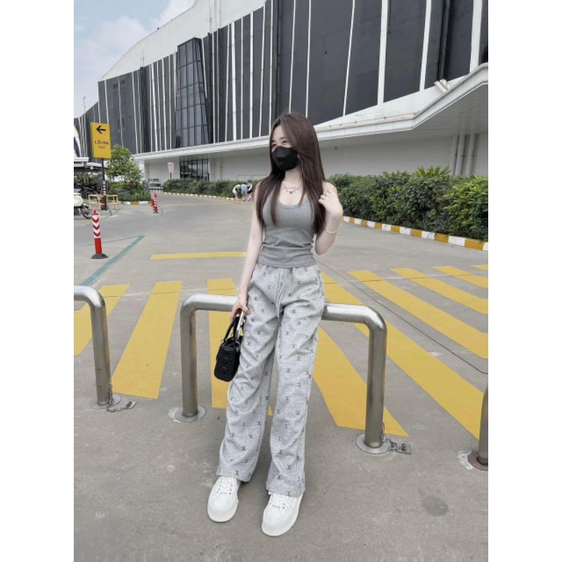 Set Bộ Đồ Nữ ,Áo 2 Dây Bản To Mix Quần Ống Rộng In Chữ Chaneo Hotttren