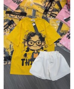 Sét áo thun cô gái things kết hợp quần short trắng xinh xắn Set đồ trẻ trung, năng động và dễ thương