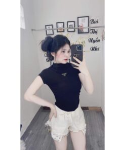 Áo Thun Bozip Cổ 2p gắn Logo Xịn Xò Dáng Ôm Dễ Mix Đồ Kiểu Dáng Trẻ Trung